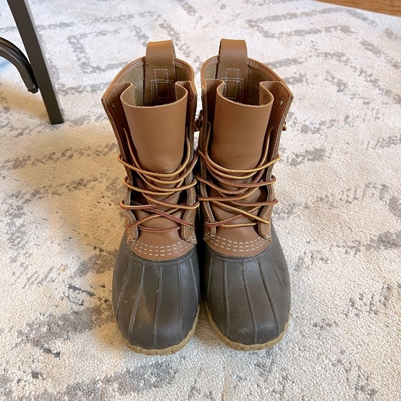 Woman’s L.L.Bean Duck Boots - Picture 2 of 7